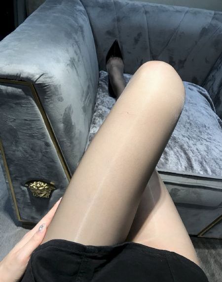 《堕落前辈》动漫免费完整观看_BD英语手机在线看