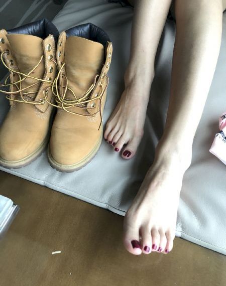 免费成年人av_在线完整观看