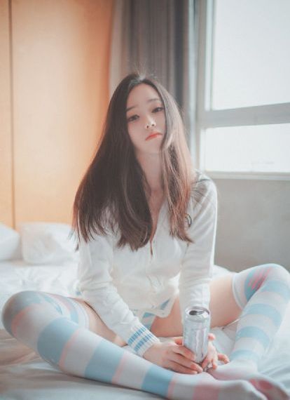 久久精品国产亚洲av天海翼_HD完整视频观看