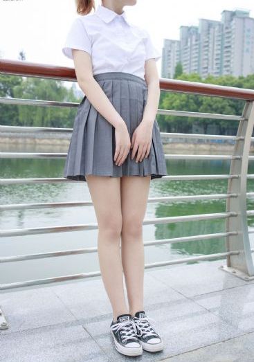 污黄啪啪网18以下勿进45分钟_蓝光最新电影在线观看